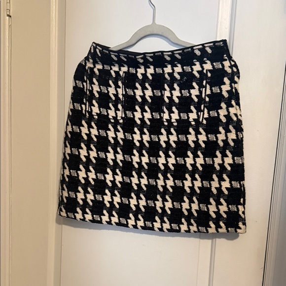 Sandro - Picture 2 of 4